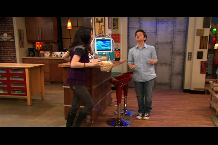 Nathan Kress in iCarly, episode: iFight Shelby Marx