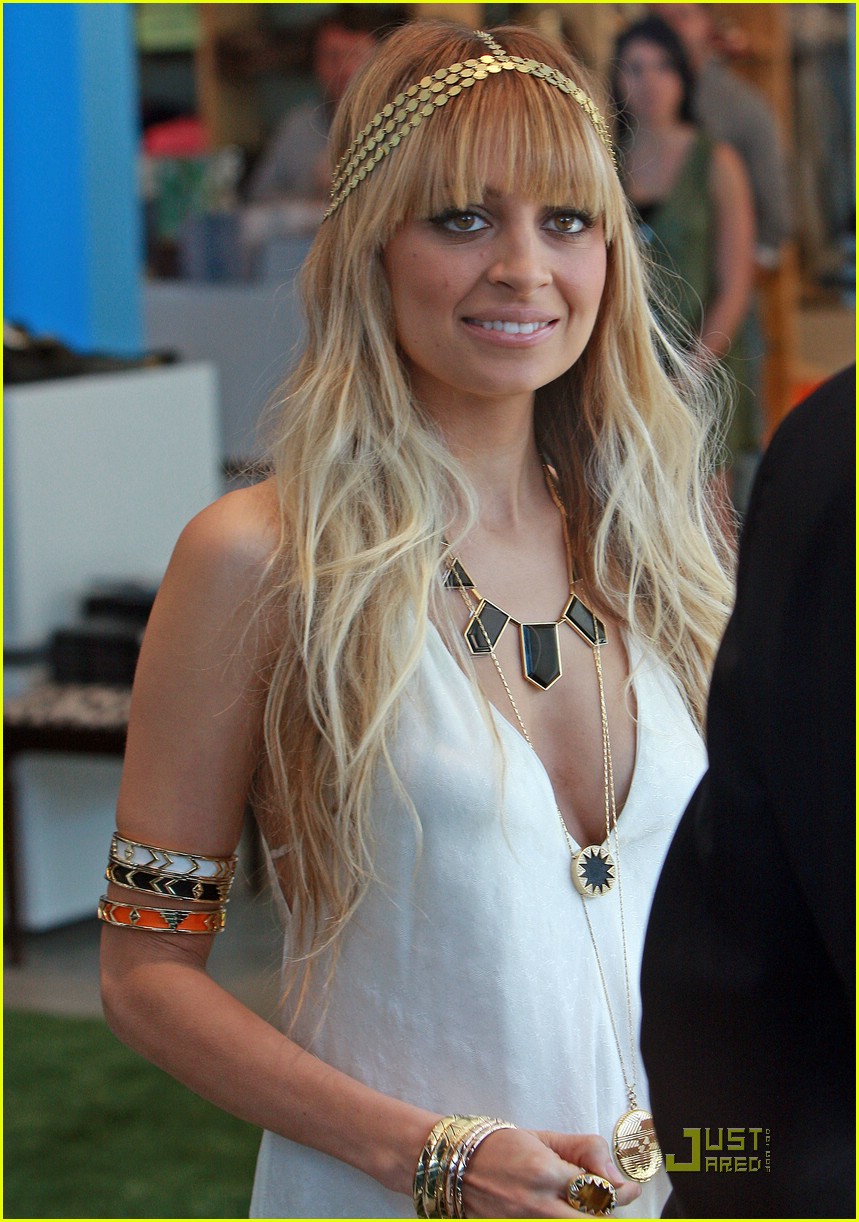 General photo of Nicole Richie