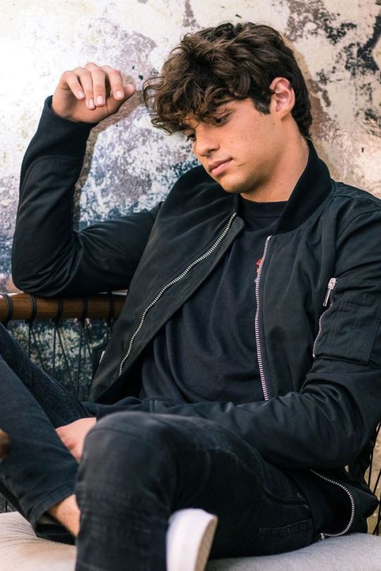 General photo of Noah Centineo