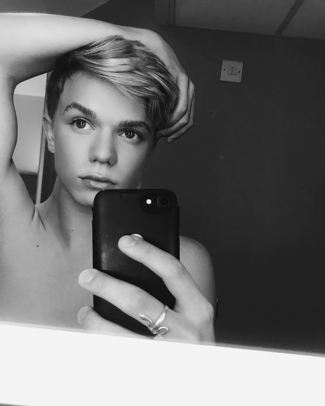 General photo of Ronan Parke