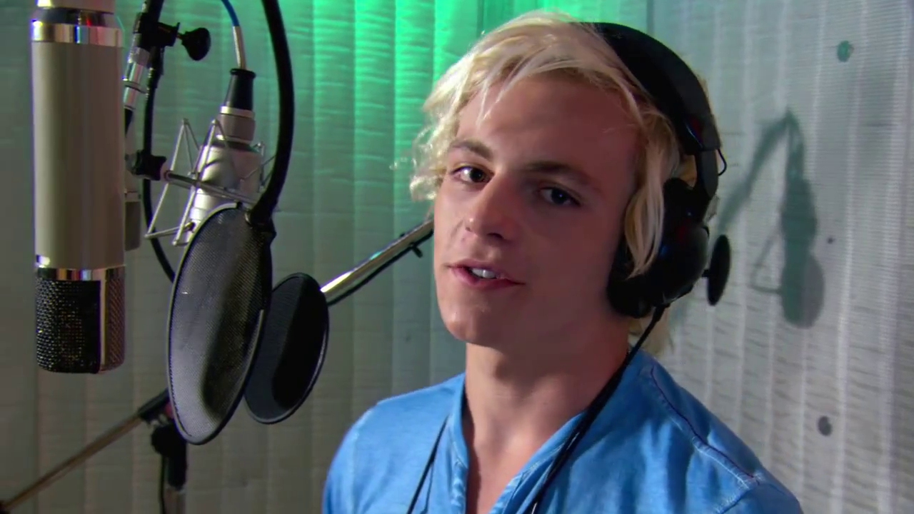 General photo of Ross Lynch