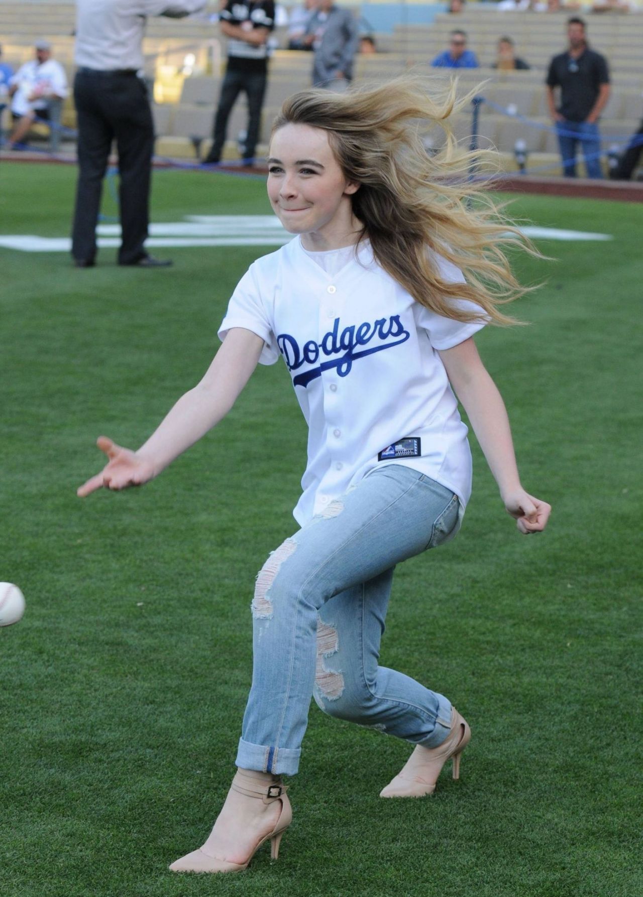 General photo of Sabrina Carpenter