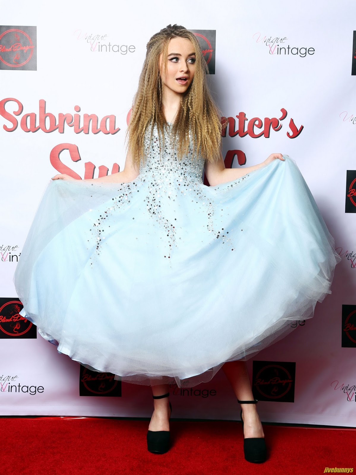 General photo of Sabrina Carpenter