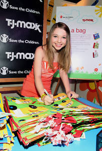 General photo of Sammi Hanratty