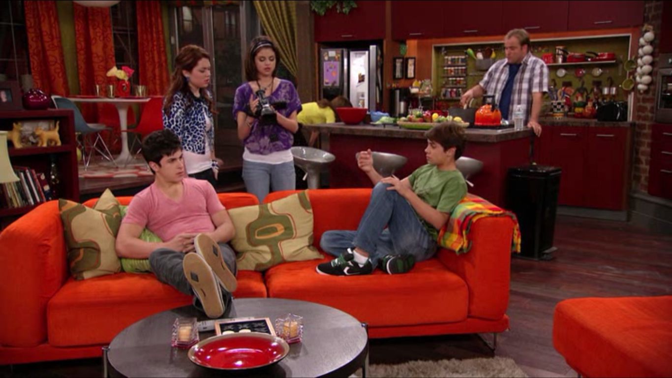 Selena Gomez in Wizards of Waverly Place (Season 2)