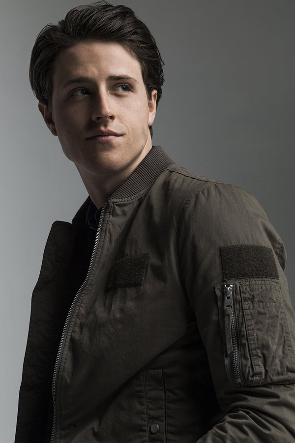 General photo of Shane Harper