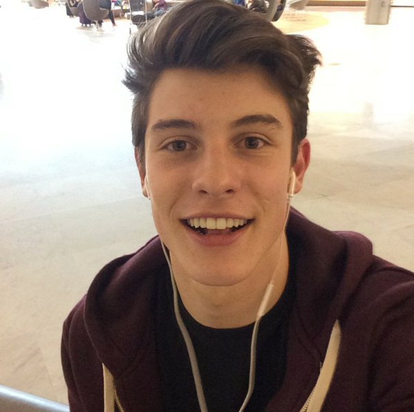 General photo of Shawn Mendes