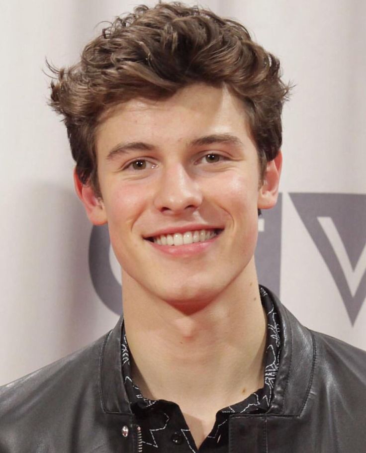 General photo of Shawn Mendes