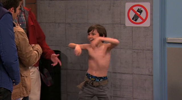 Stuart Allan in iCarly, episode: iToe Fat Cakes