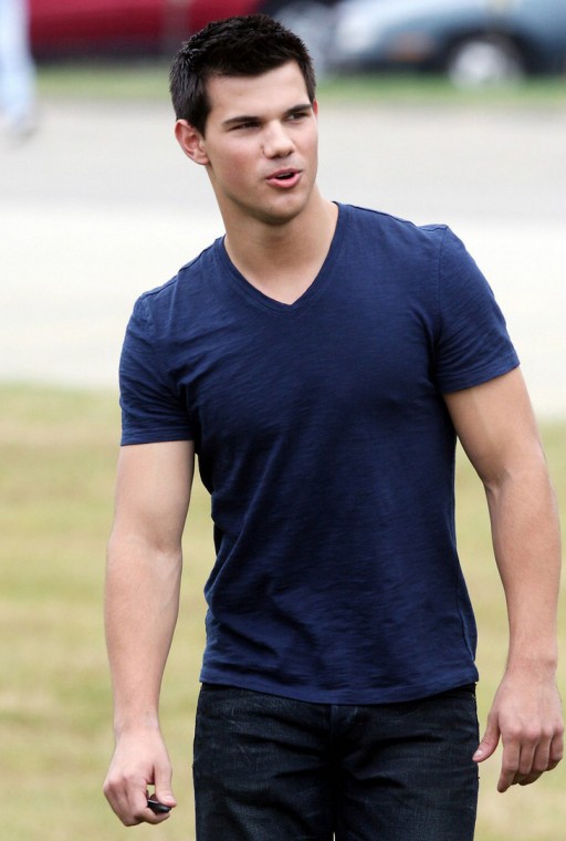 General photo of Taylor Lautner