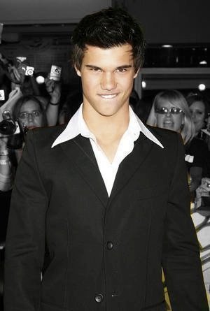 General photo of Taylor Lautner