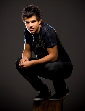 General photo of Taylor Lautner