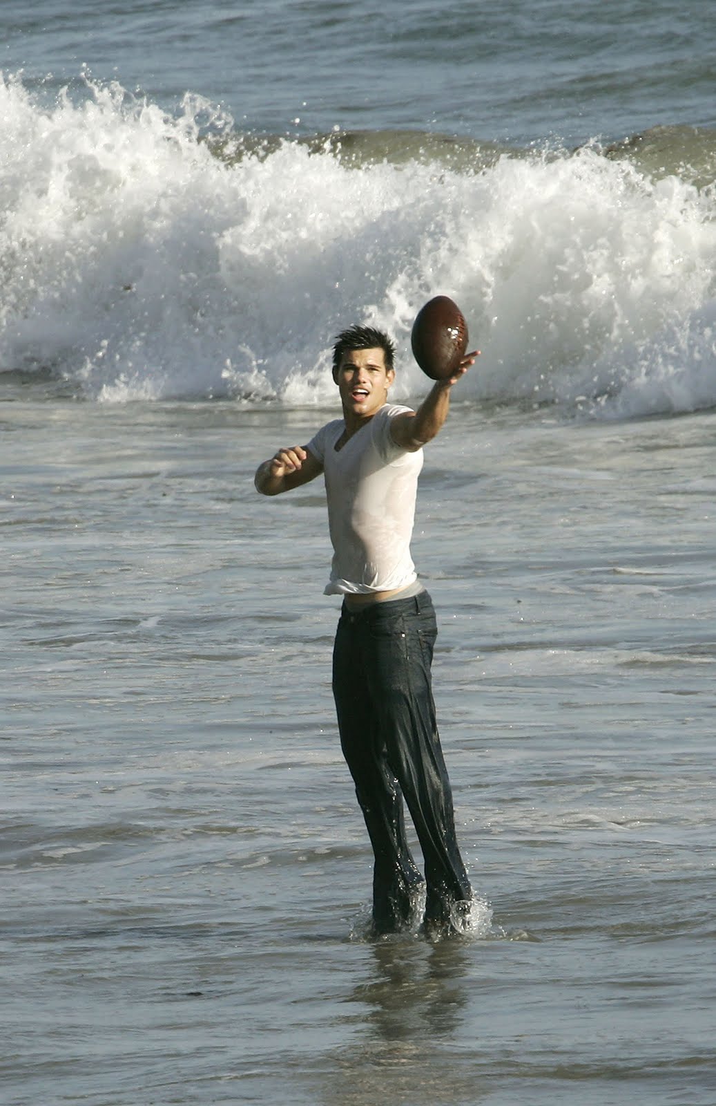 General photo of Taylor Lautner