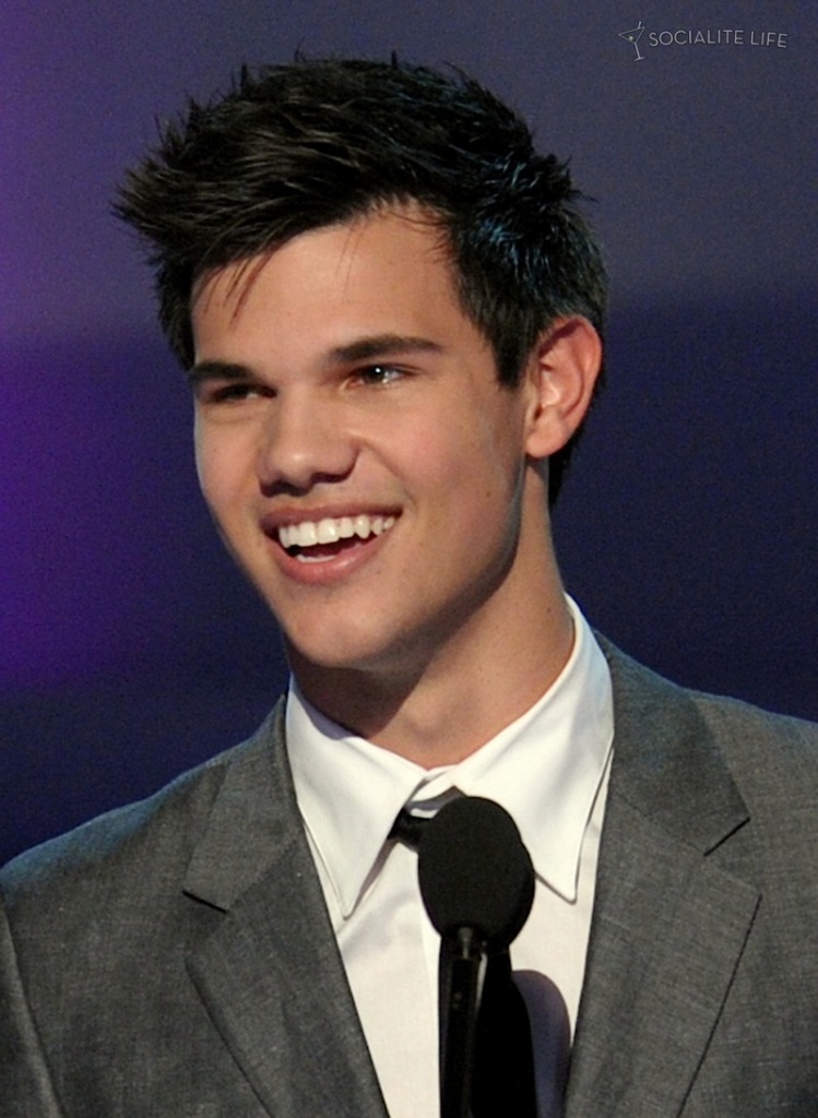 General photo of Taylor Lautner