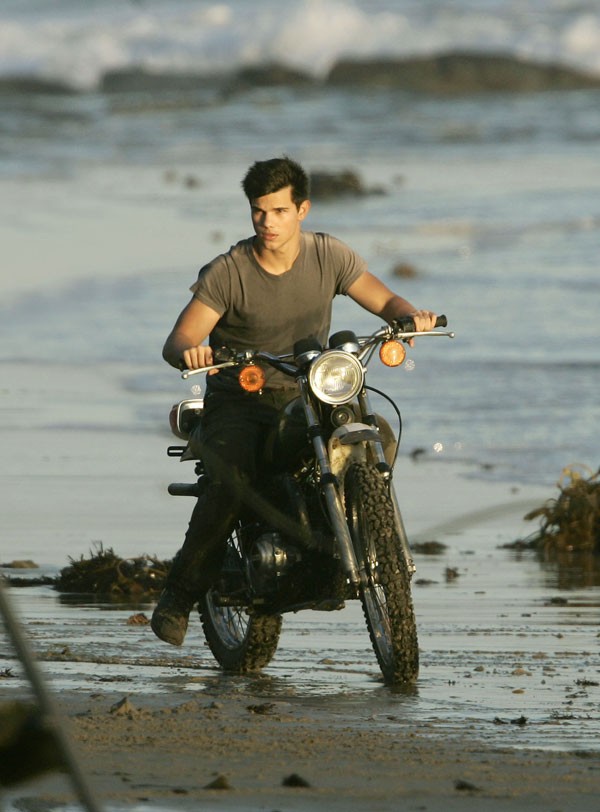 General photo of Taylor Lautner