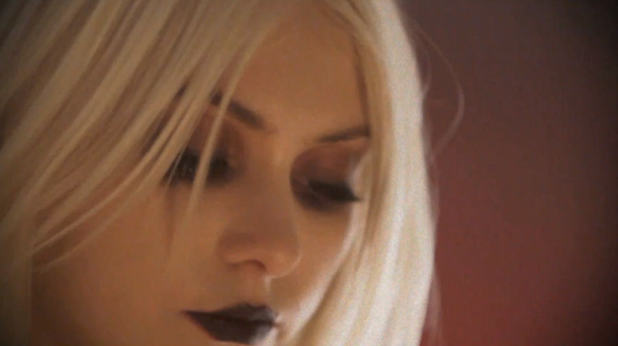 Taylor Momsen in Music Video: Just Tonight