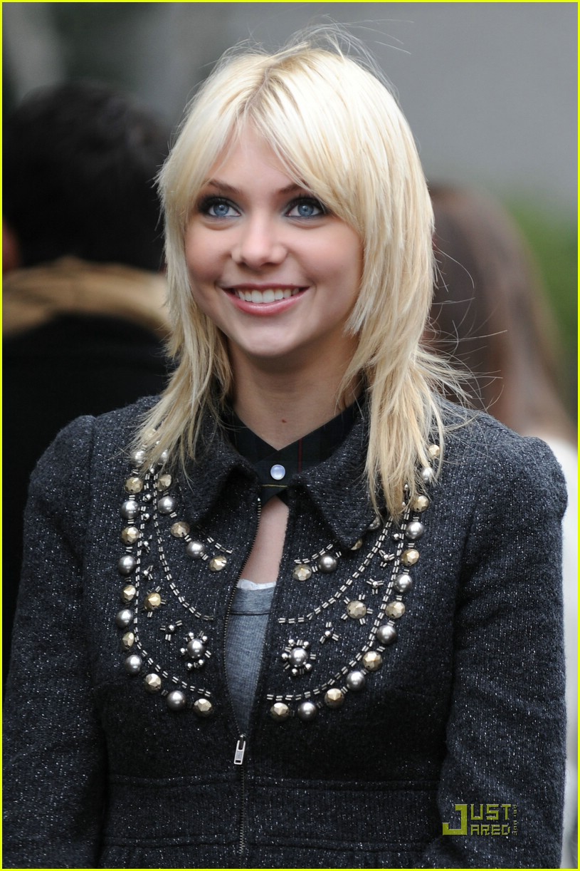 General photo of Taylor Momsen