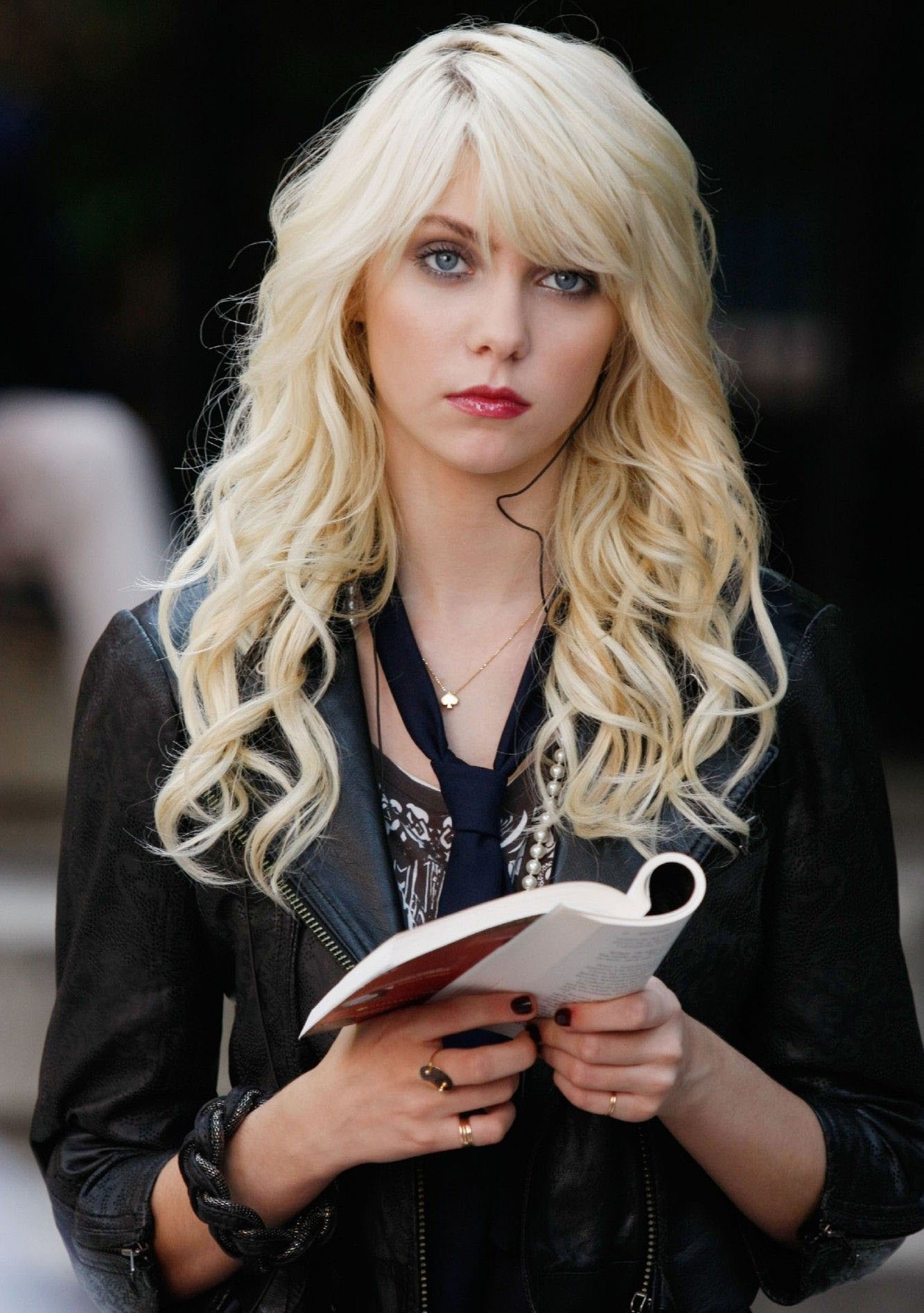 Taylor Momsen in Gossip Girl