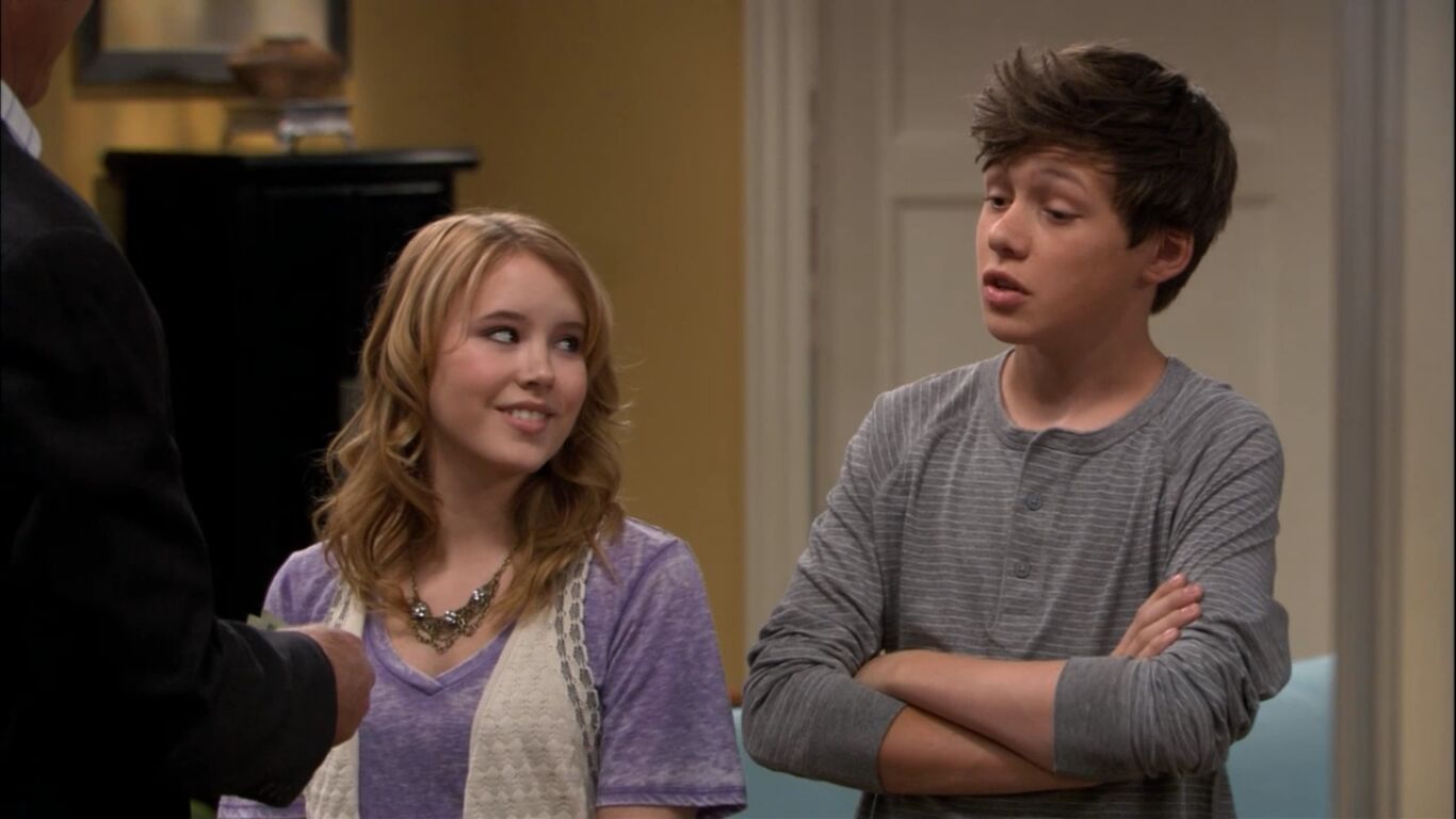 Picture of Taylor Spreitler in Melissa & Joey, episode: The Perfect ...