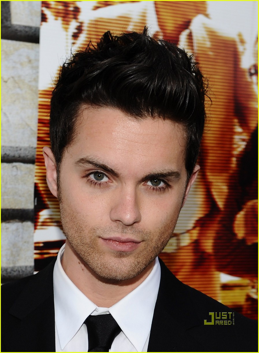 General photo of Thomas Dekker