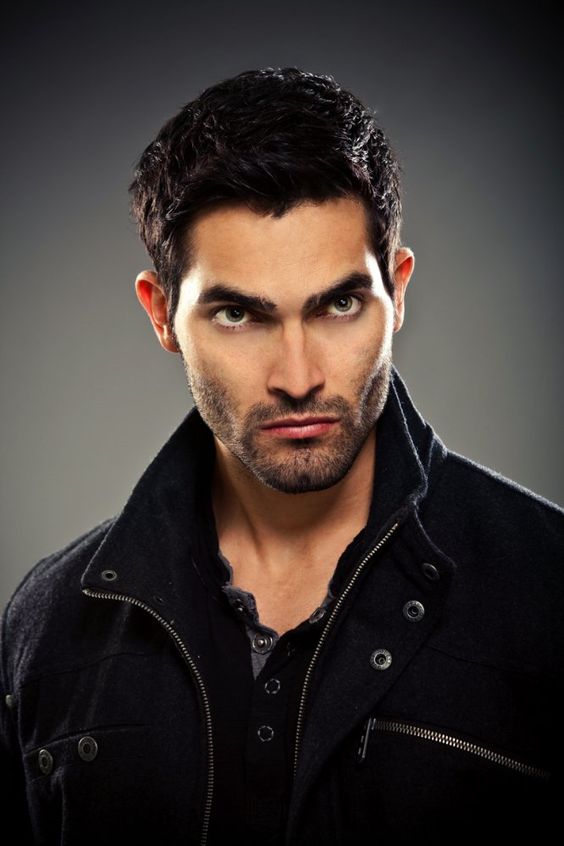 General photo of Tyler Hoechlin