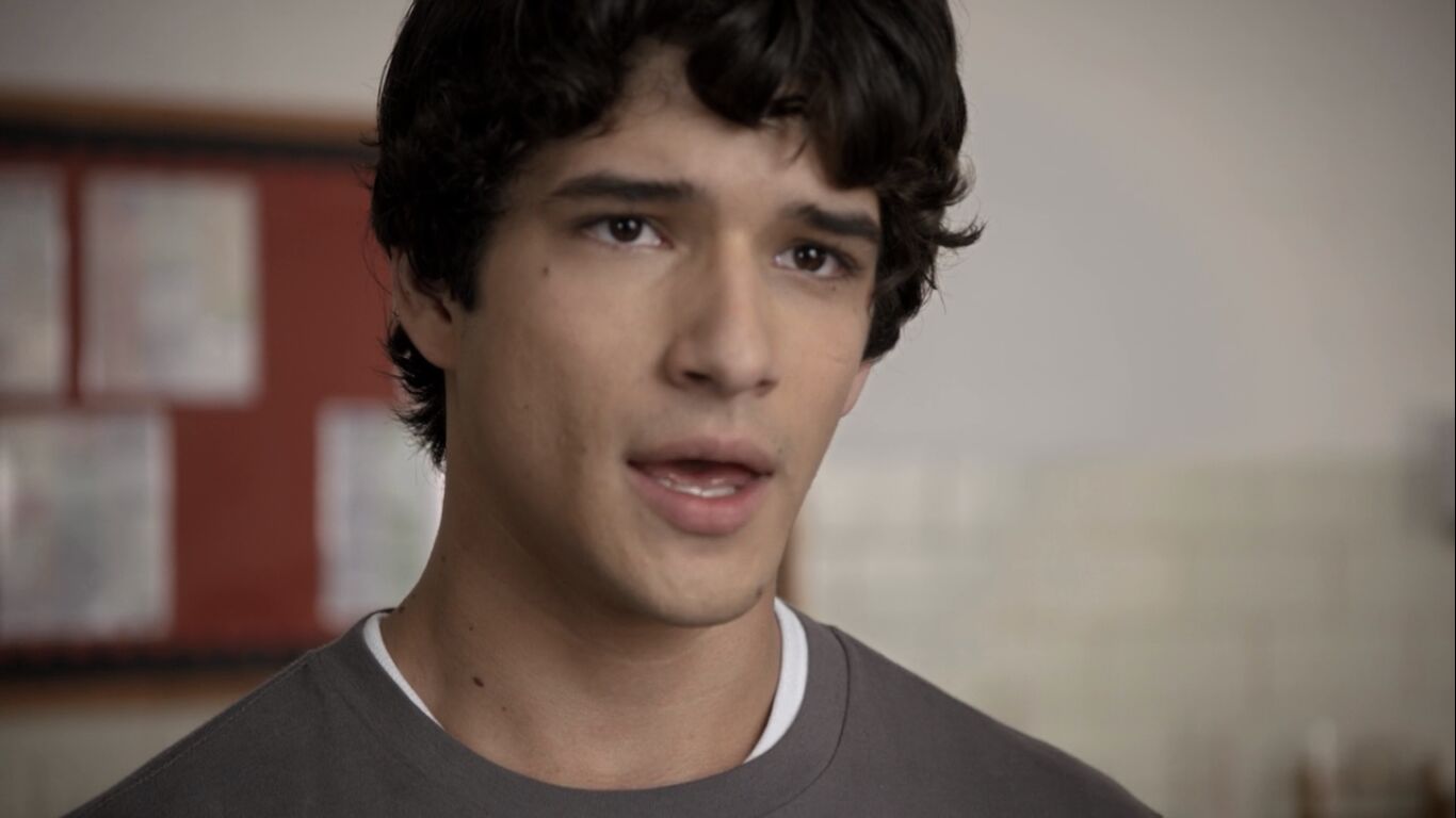 Tyler Posey in Teen Wolf, episode: Pack Mentality