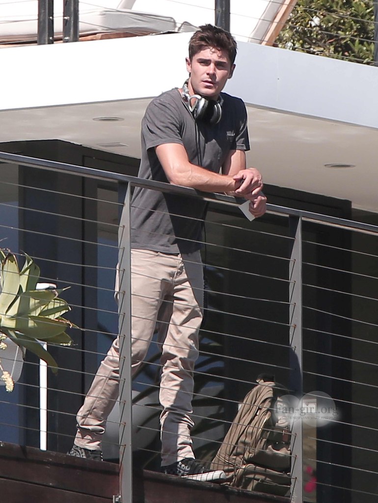 General photo of Zac Efron