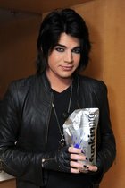 Adam Lambert : adam-lambert-1326157846.jpg