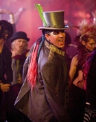 Adam Lambert : adam-lambert-1329166465.jpg