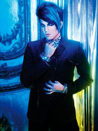 Adam Lambert : adam-lambert-1329166470.jpg