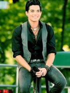 Adam Lambert : adam-lambert-1334426701.jpg