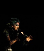 Adam Lambert : adam-lambert-1335820932.jpg