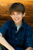 Austin Abrams : austin-abrams-1322850034.jpg