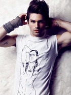 Justin Gaston : JustinGaston_1305395193.jpg