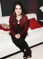 Laura Marano : laura-marano-1373225182.jpg