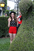 Laura Marano : laura-marano-1407168239.jpg