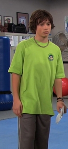 Leo Howard : leo-howard-1322433367.jpg