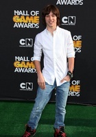 Leo Howard : leo-howard-1335561376.jpg