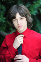 Leo Howard : leo-howard-1362211687.jpg