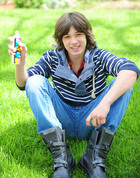 Leo Howard : leo-howard-1362212500.jpg