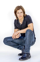 Leo Howard : leo-howard-1372708401.jpg