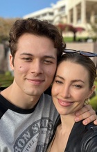 Leo Howard : leo-howard-1636391753.jpg