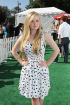 Sierra McCormick : sierra-mccormick-1380991328.jpg