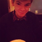 Thomas Sangster : thomas-sangster-1427602501.jpg