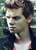 Thomas Sangster : thomas-sangster-1431909361.jpg