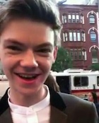 Thomas Sangster : thomas-sangster-1451389681.jpg