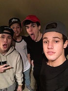 Aaron Carpenter : TI4U1453960081.jpg