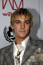 Aaron Carter : TI4U_u1141517487.jpg