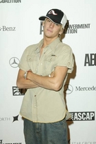 Aaron Carter : TI4U_u1141517512.jpg