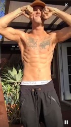 Aaron Carter : aaron-carter-1455127153.jpg